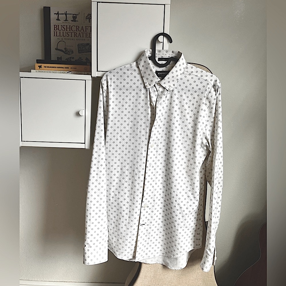Express Men’s White Patterned Slim Button-Up Dress Shirt Long-Sleeve